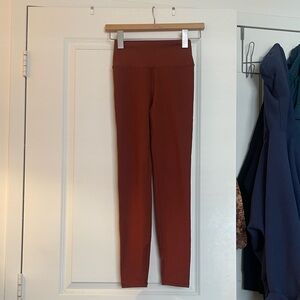Women's High-Waisted Rust Leggings